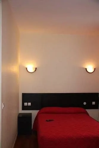 Hotel De Cabourg Париж 2*,